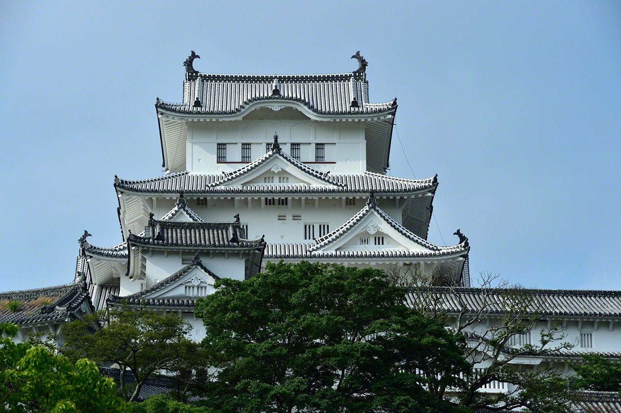 Himeji Castle’s central keep. Its white plaster walls have been restored as part of a major renovation project from 2009 to 2015.