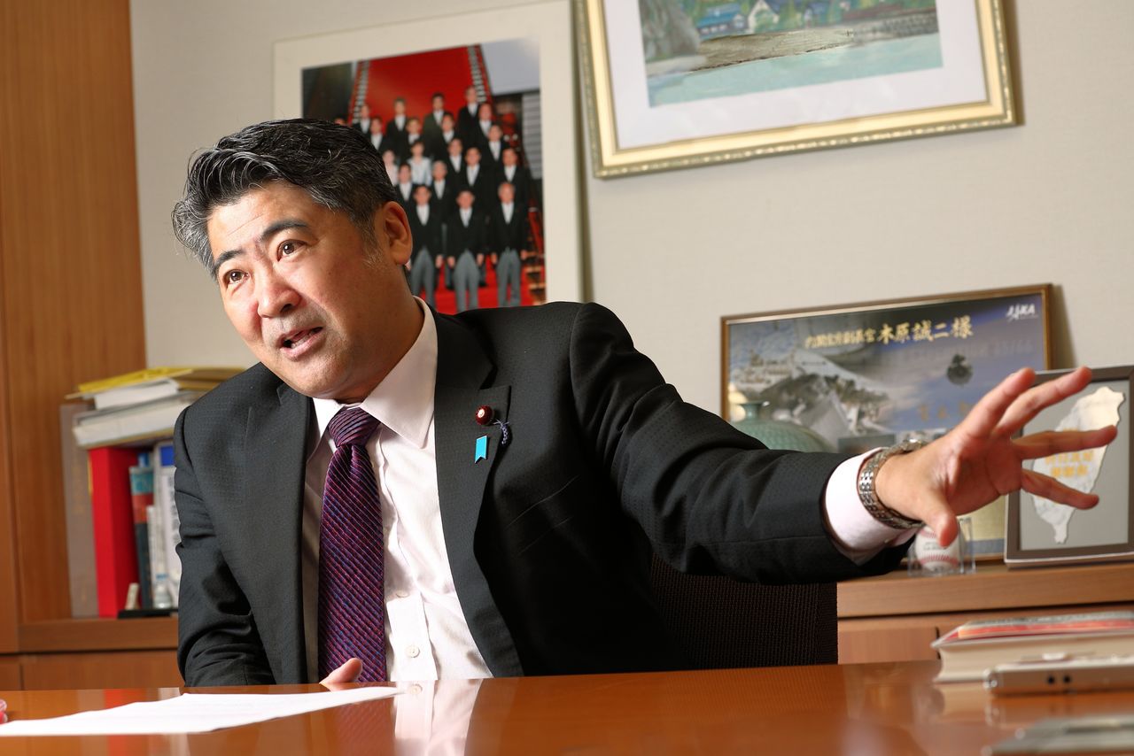 Deputy Chief Cabinet Secretary Kihara Seiji