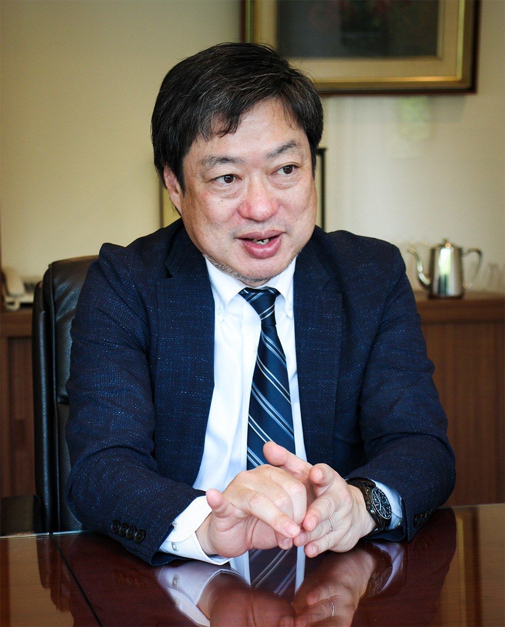 Keiō University professor Jinbo Ken.