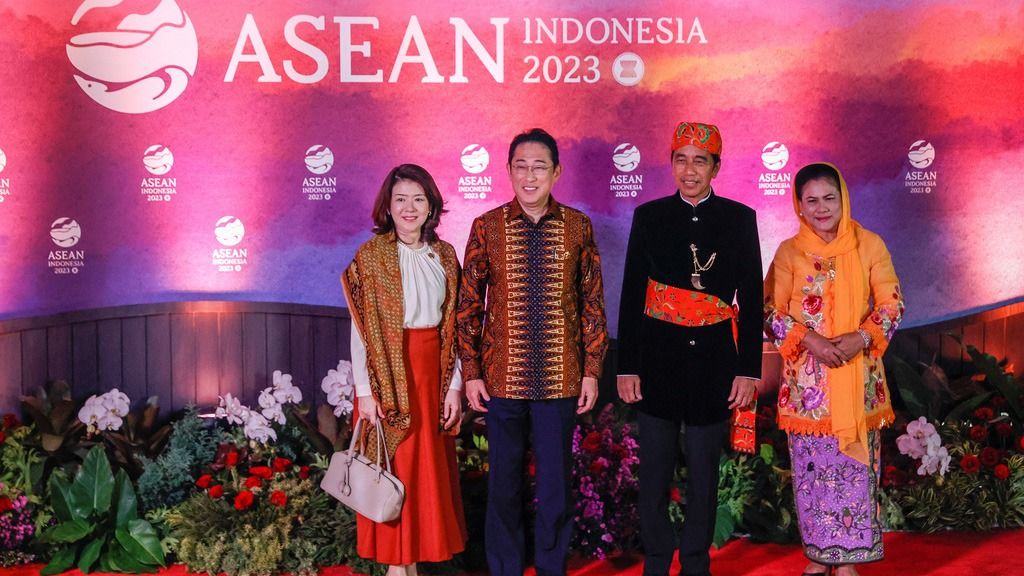 Kekuatan regional yang berwawasan ke dalam: diplomasi yang mengutamakan perekonomian Indonesia