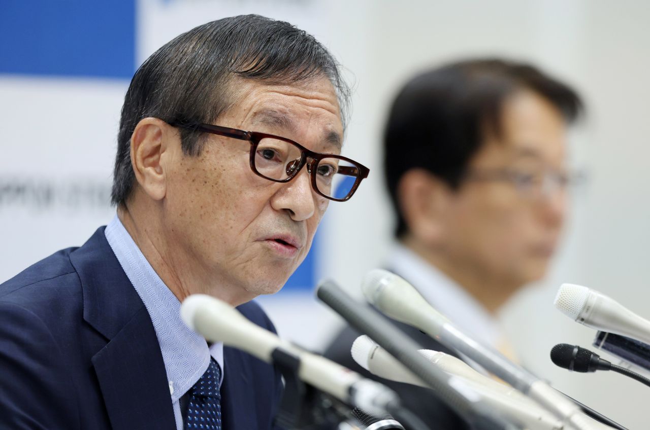 Hashimoto Eiji, chairman and CEO of Nippon Steel, at a press conference on June 19, 2025, following the completion of the acquisition of US Steel. (© Jiji)