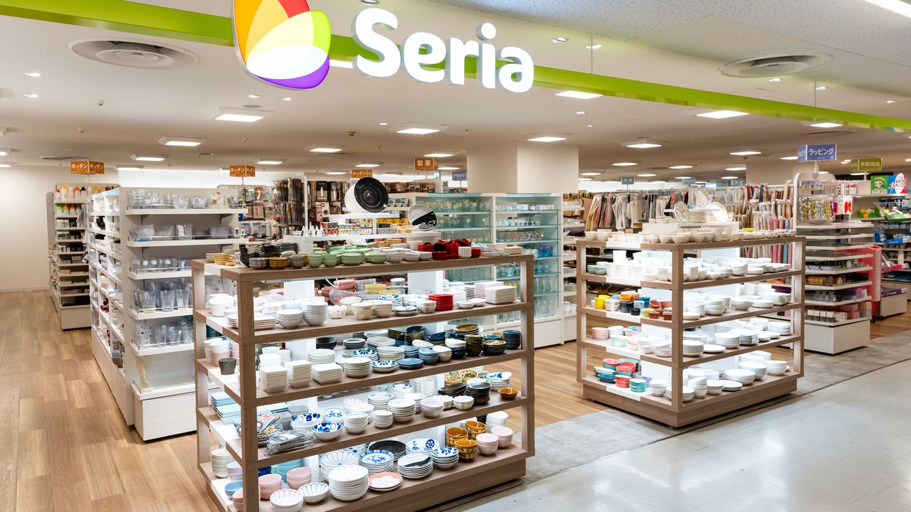 Japan Survey Finds More than Half of People Use ¥100 Shops at Least Once a Month