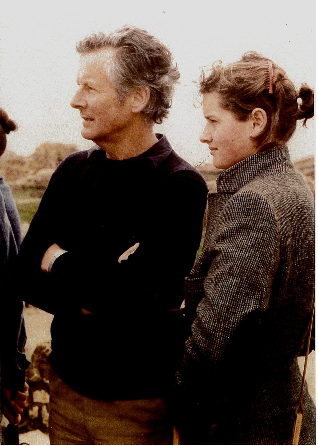 Isabelle Townsend with her father. (©️ The Postman from Nagasaki Film Partners)