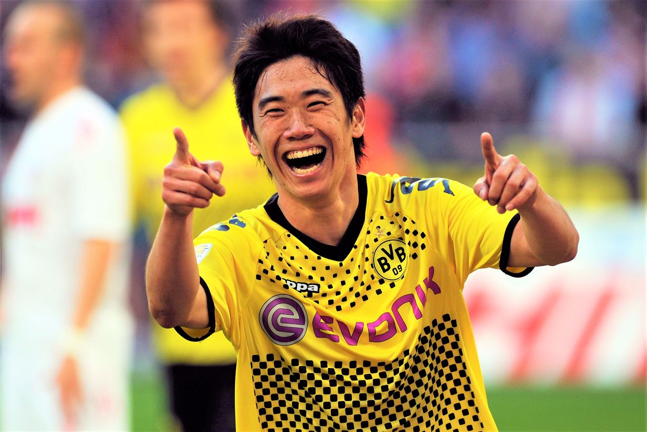 Kagawa Shinji takes the field for Dortmund on March 25, 2012. (© AFP/Jiji)