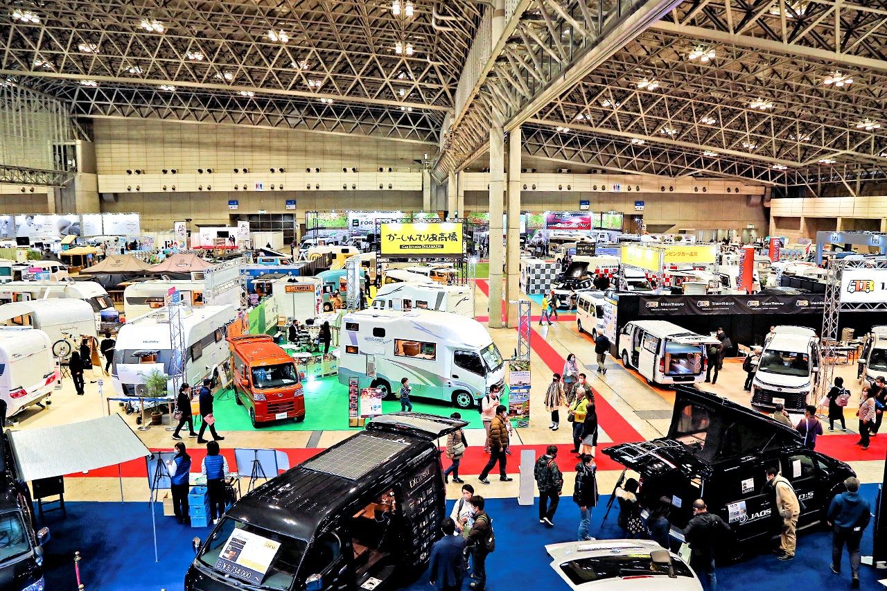 Over 300 new models of RV were gathered for the 2023 Japan Camping Car Show, held in February. More than 50,000 enthusiasts visited the venue. (© Iwata Kazunari)