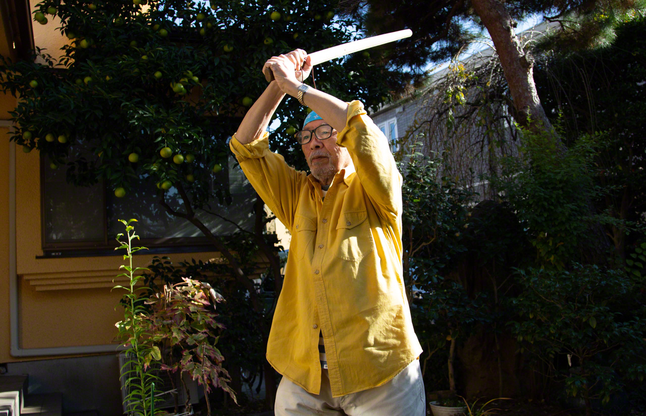 Between jobs, Nagayama likes to recharge by practicing kendō. (© Ōnishi Naruaki)