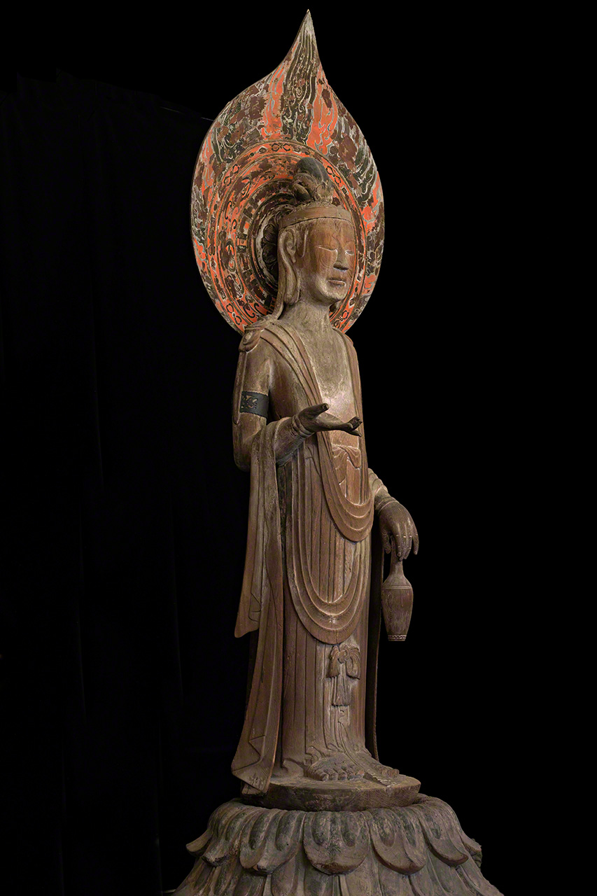 (&copy; Muda Tomohiro)