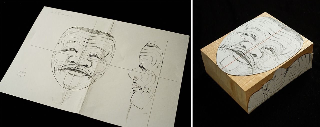 Transferring the pattern for an okina mask onto a block of cypress. (© Kuratani Kiyofumi)
