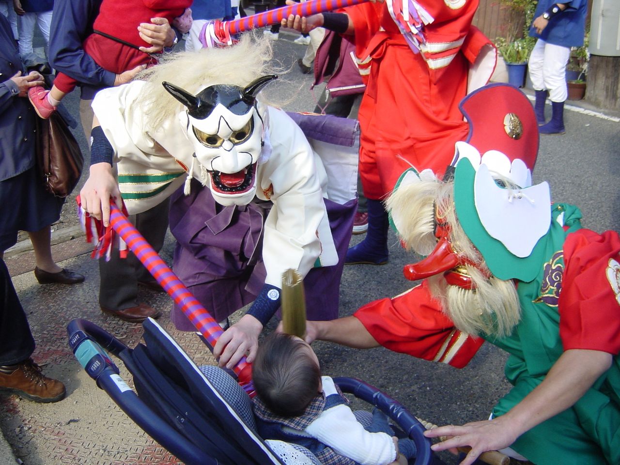 Demon gods at the Onomichi Betchā Festival. (© Onomichi Tourism Association)