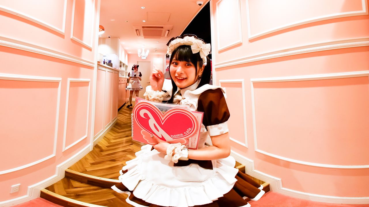 Chiaki-chan, a maid at At-Home Café, greets customers with “Welcome back, m’lord.”