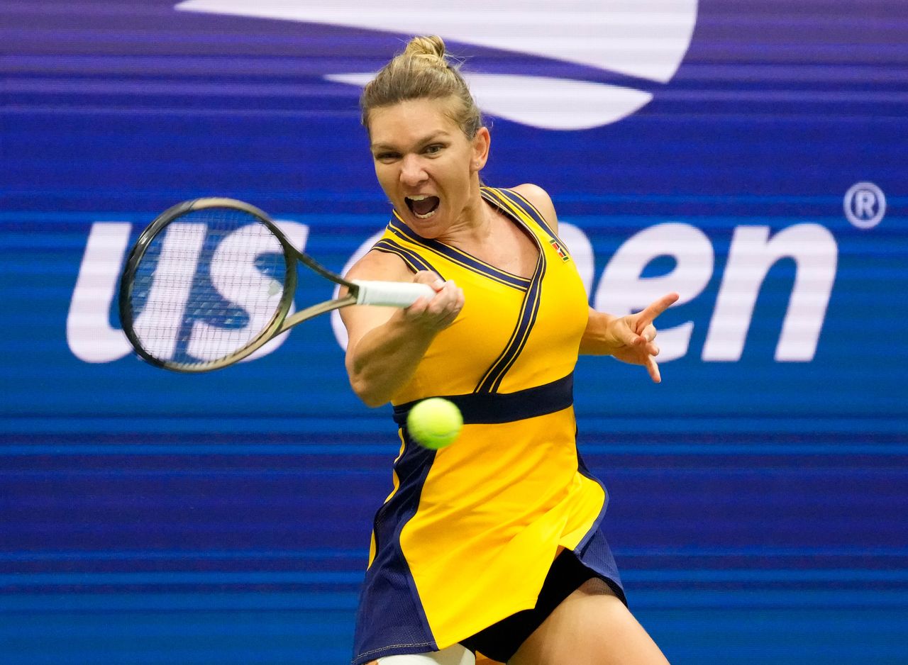 Sep 1, 2021; Flushing, NY, USA; Simona Halep of Romania hits to Kristina Kucova of Slovakia (not pictured) on day three of the 2021 U.S. Open tennis tournament at USTA Billie King National Tennis Center. Mandatory Credit: Robert Deutsch-USA TODAY Sports