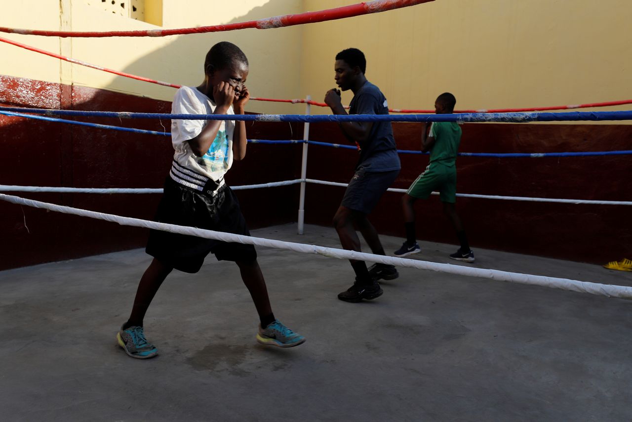 FILE PHOTO: Aspiring young boxers train after school at the Discipline Boxing Academy in Jamestown, Accra, Ghana. August 23, 2021. Picture taken August 23, 2021. REUTERS/Francis Kokoroko/File Photo