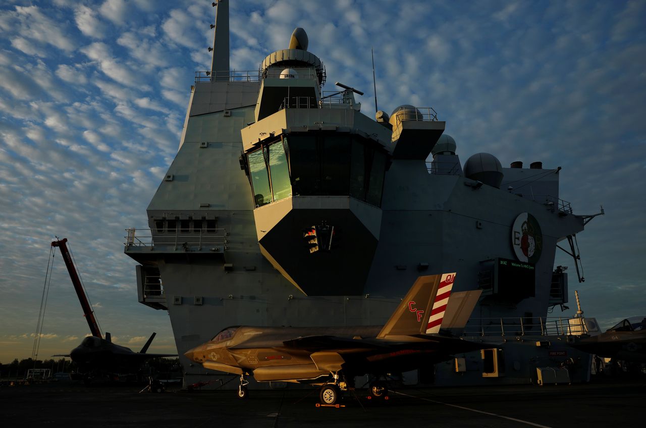 A view of the flight deck of Britain’s HMS Queen Elizabeth aircraft carrier at Changi Naval Base in Singapore October 11, 2021. REUTERS/Edgar Su