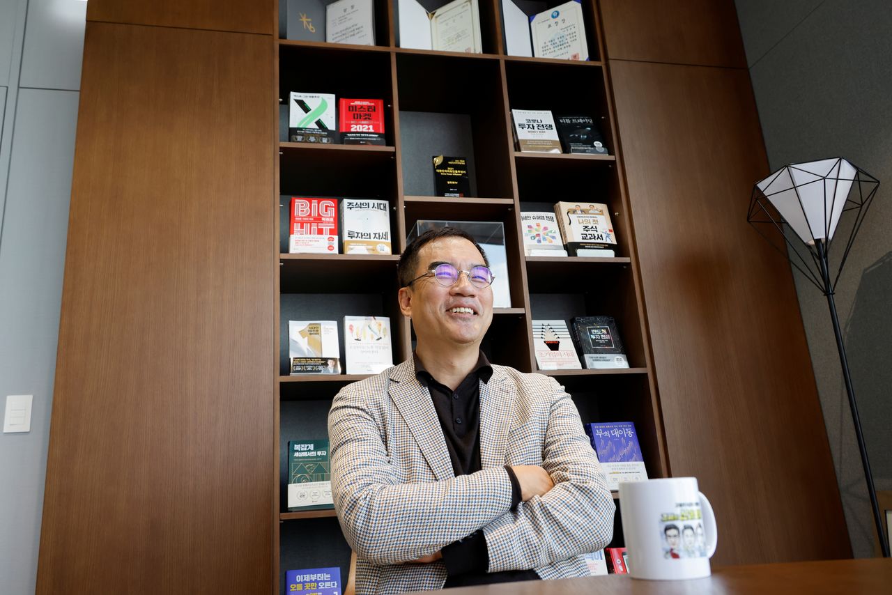 Kim Dong-hwan, YouTube channel SAMPRO TV