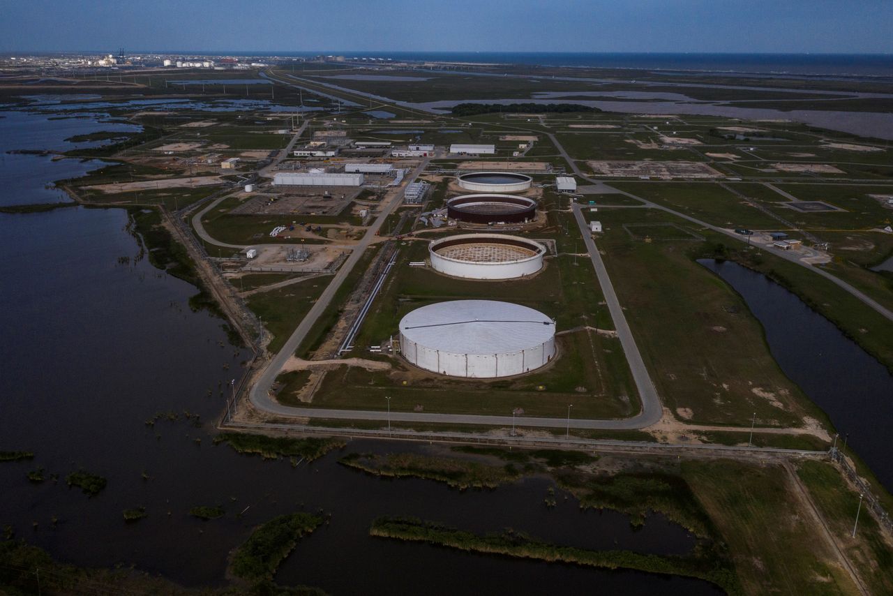 FILE PHOTO: The Bryan Mound Strategic Petroleum Reserve, an oil storage facility, is seen in this aerial photograph over Freeport, Texas, U.S., April 27, 2020.  REUTERS/Adrees Latif