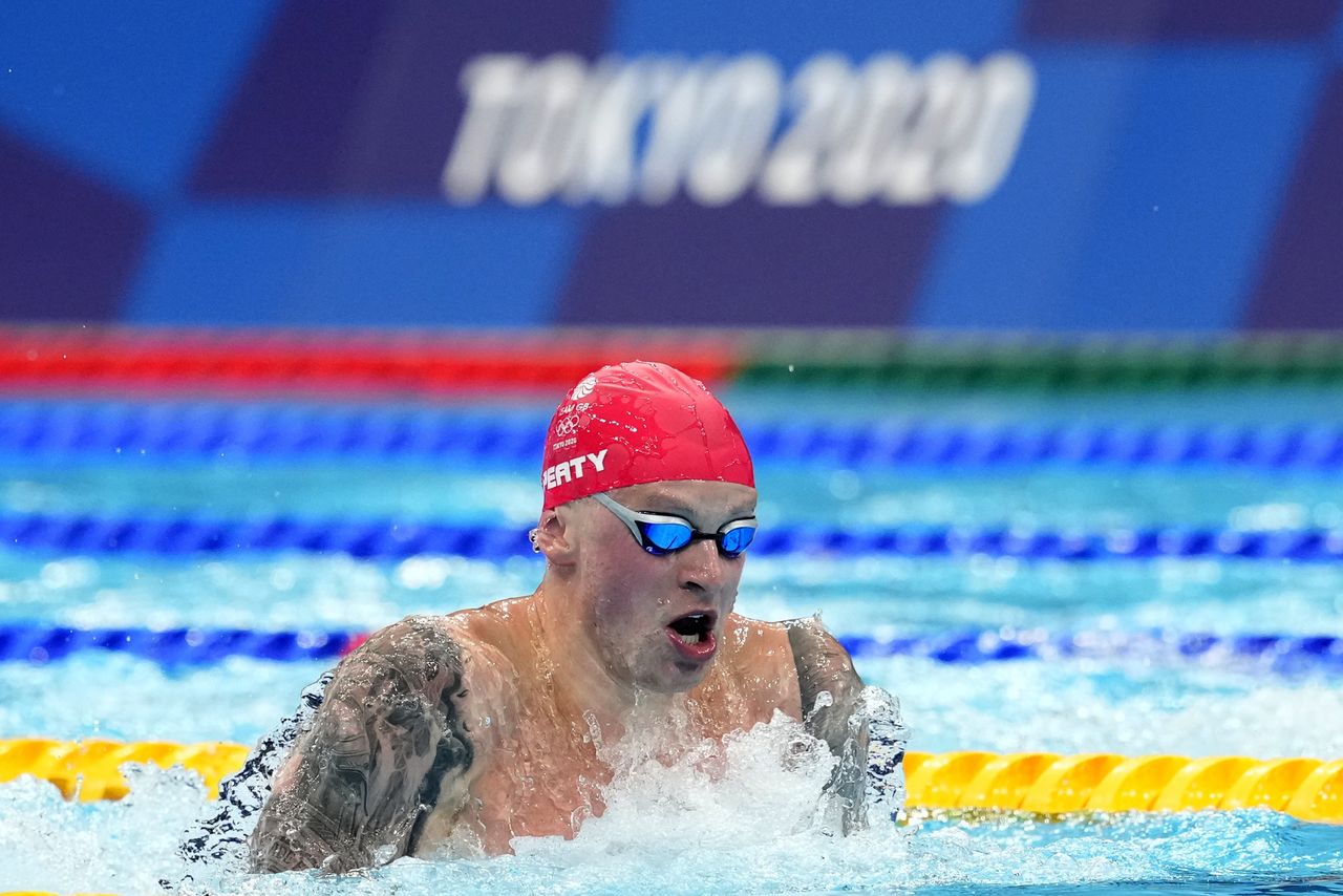 FILE PHOTO: Tokyo 2020 Olympics - Swimming - Men