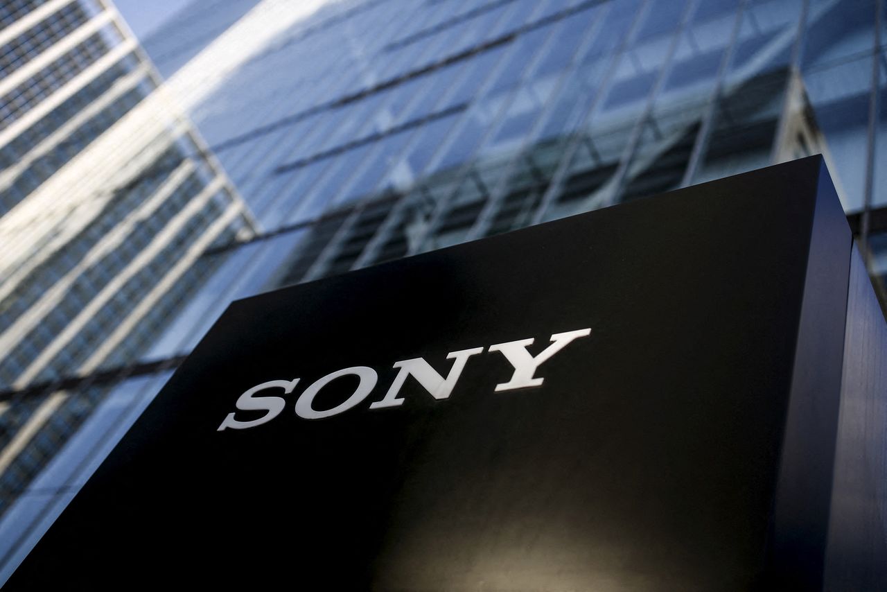 FILE PHOTO: The company logo of Sony Corporation is seen at its headquarters in Tokyo, Japan, March 3, 2016. REUTERS/Thomas Peter/File Photo