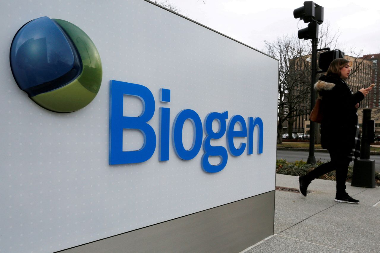 FILE PHOTO: A sign marks a Biogen facility in Cambridge, Massachusetts, U.S. January 26, 2017.  REUTERS/Brian Snyder