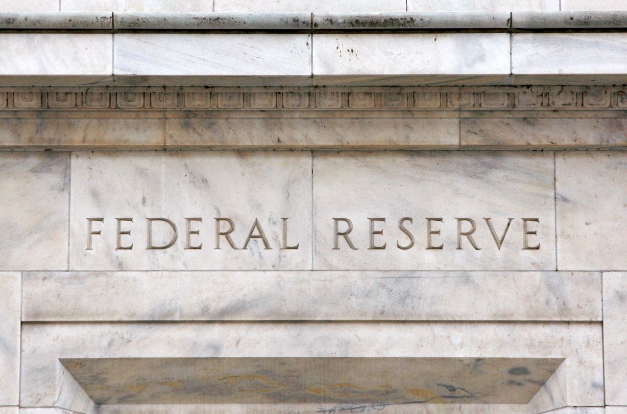 FILE PHOTO: The U.S. Federal Reserve Building is pictured in Washington, March 18, 2008. REUTERS/Jason Reed/File Photo