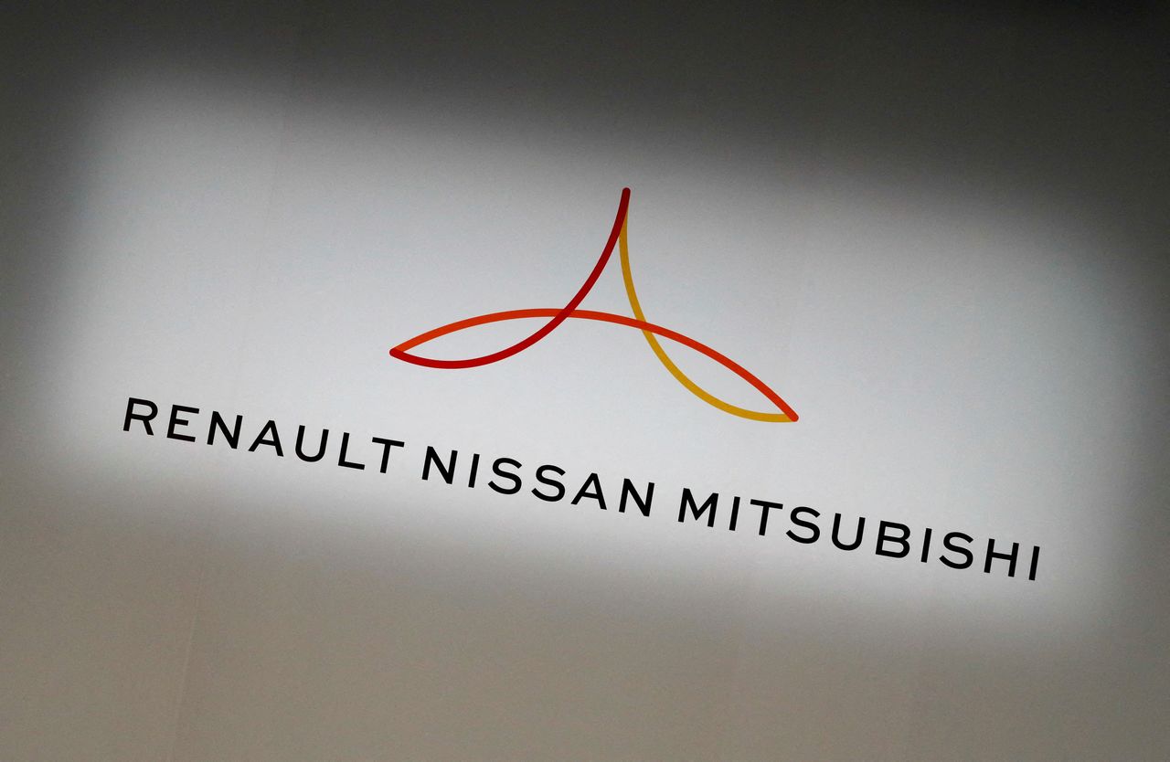FILE PHOTO: The logo of the Renault-Nissan-Mitsubishi alliance is seen ahead of a Renault, Nissan and Mitsubishi chiefs