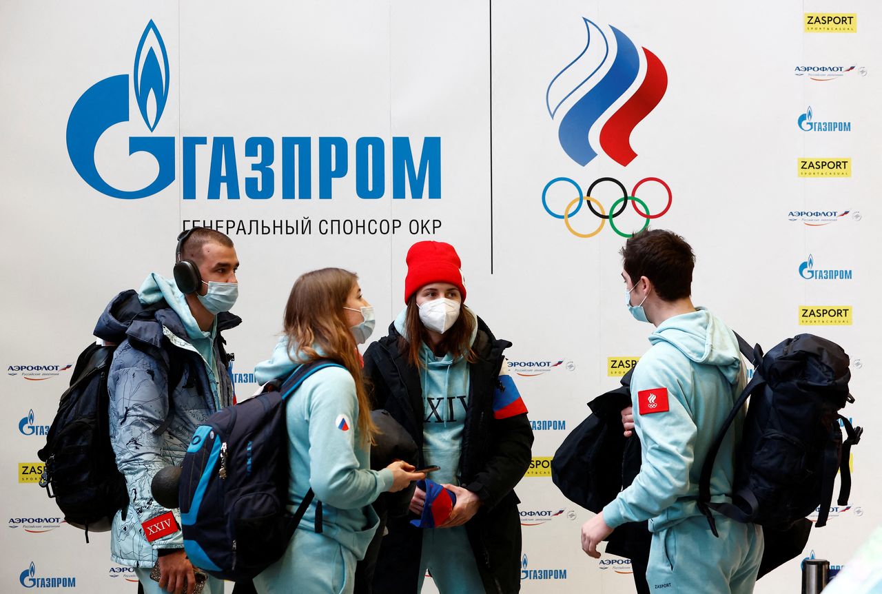 FILE PHOTO: Russian speed skaters are seen before their departure for the Beijing 2022 Winter Olympics at Sheremetyevo airport in Moscow, Russia January 26, 2022. REUTERS/Maxim Shemetov