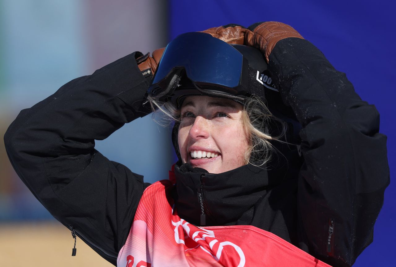 Olympics-Snowboarding-Sadowski-Synnott eases into finals, Murase makes confident debut Nippon