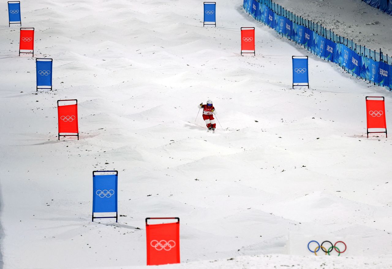FILE PHOTO: 2022 Beijing Olympics - Freestyle Skiing - Women