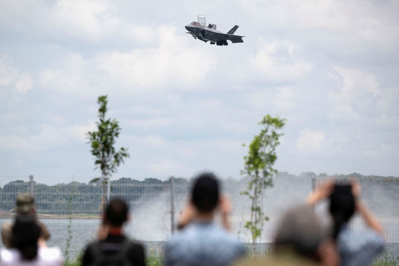 F-35B Stealth Fighter Jet of U.S. Marine Fighter Attack Squadron 242 performs during the aerial display at the Singapore Airshow in Singapore, February 15, 2022. REUTERS/Caroline Chia