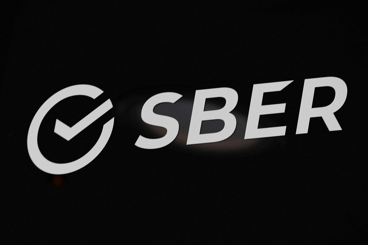 FILE PHOTO: A view shows the logo of Sber (Sberbank) at the St. Petersburg International Economic Forum (SPIEF) in Saint Petersburg, Russia, June 5, 2021. REUTERS/Evgenia Novozhenina/File Photo