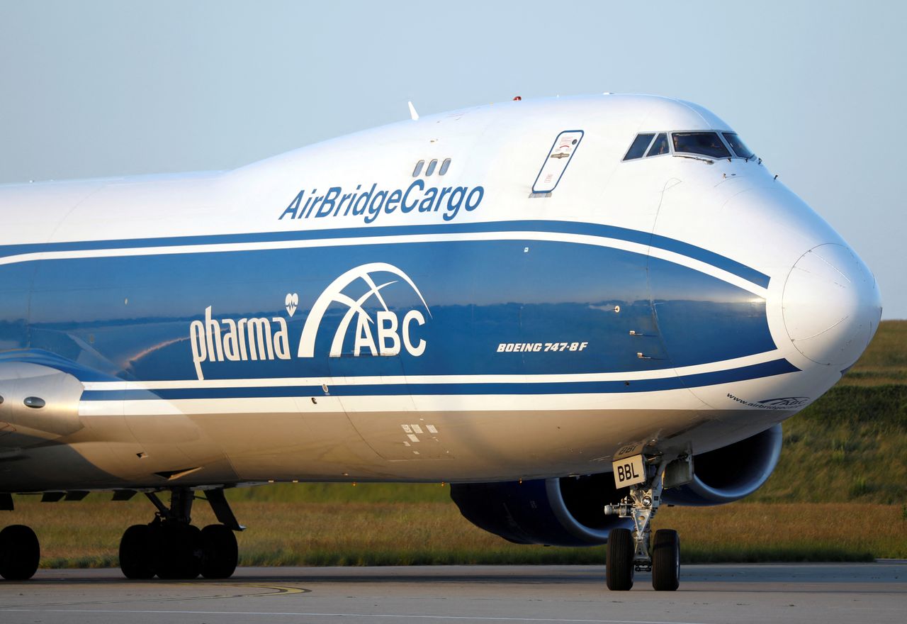 FILE PHOTO: An AirBridgeCargo Airlines Boeing 747-87U arrives at Paris Charles de Gaulle airport in Roissy-en-France carrying 21-million face masks during the outbreak of the coronavirus disease (COVID-19) in France May 25, 2020. REUTERS/Charles Platiau