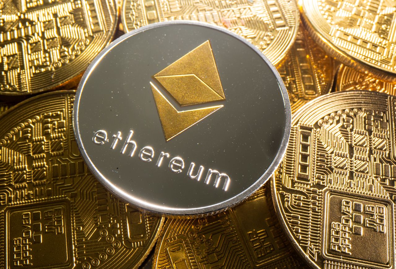 FILE PHOTO: A representation of cryptocurrency Ethereum is seen in this illustration taken August 6, 2021. REUTERS/Dado Ruvic/Illustration
