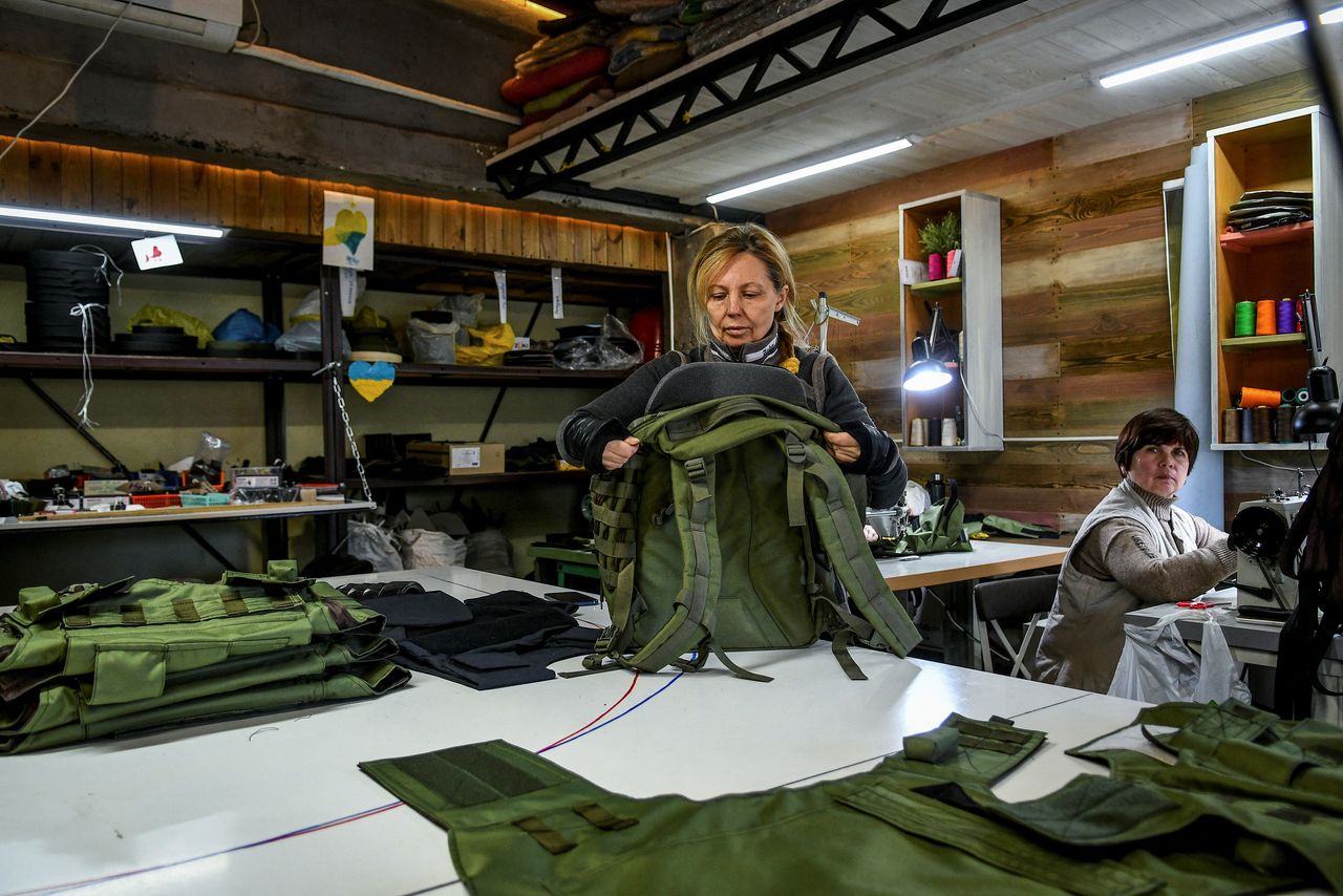 Volunteers produce armoured vests and backpacks for Ukrainian service members, as Russia?s attack on Ukraine continues, in Zaporizhzhia, Ukraine March 21, 2022.  REUTERS/Stringer