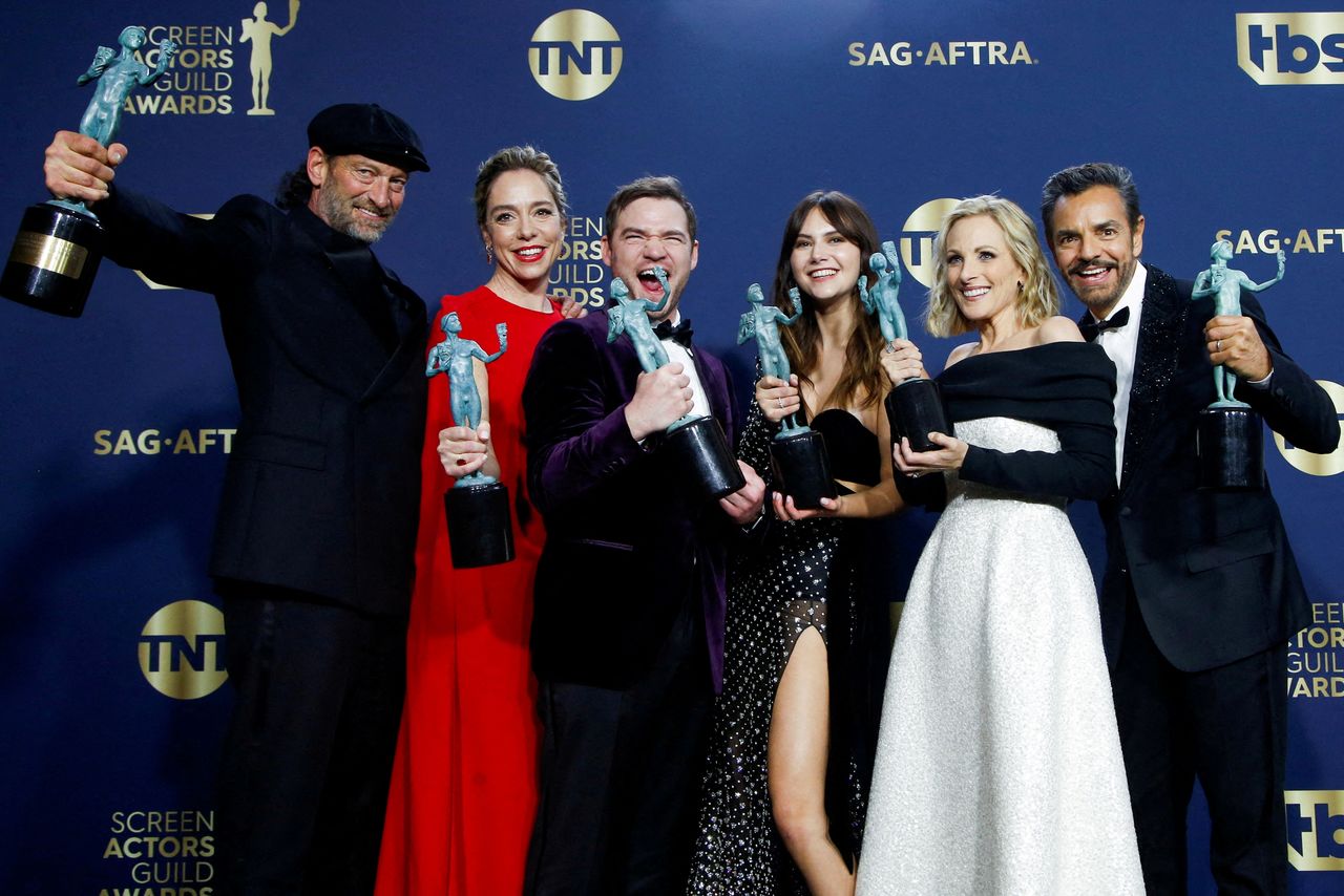 FILE PHOTO: Director Sian Heder and cast members of "CODA" Troy Kotsur, Daniel Durant, Emilia Jones, Marlee Matlin and Eugenio Derbez pose backstage after winning Outstanding Performance by a Cast in a Motion Picture at the 28th Screen Actors Guild Awards, in Santa Monica, California, U.S., February 27, 2022. REUTERS/Aude Guerrucci/File Photo