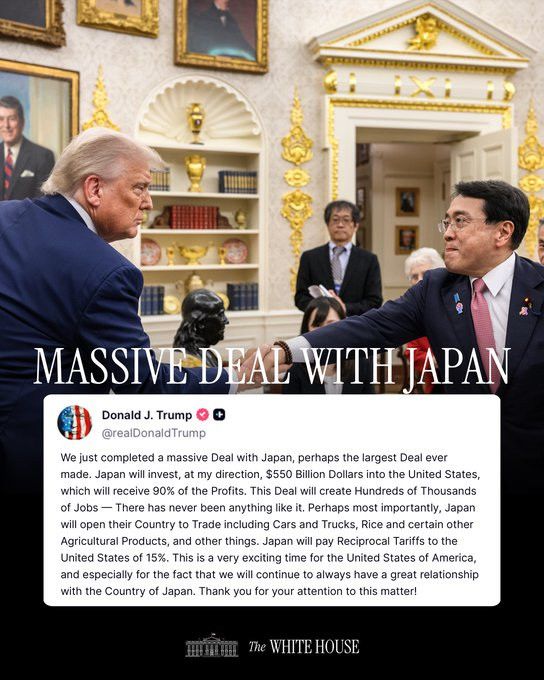 US President Donald Trump posts on social media about the tariff agreement with Japan. (© Jiji)