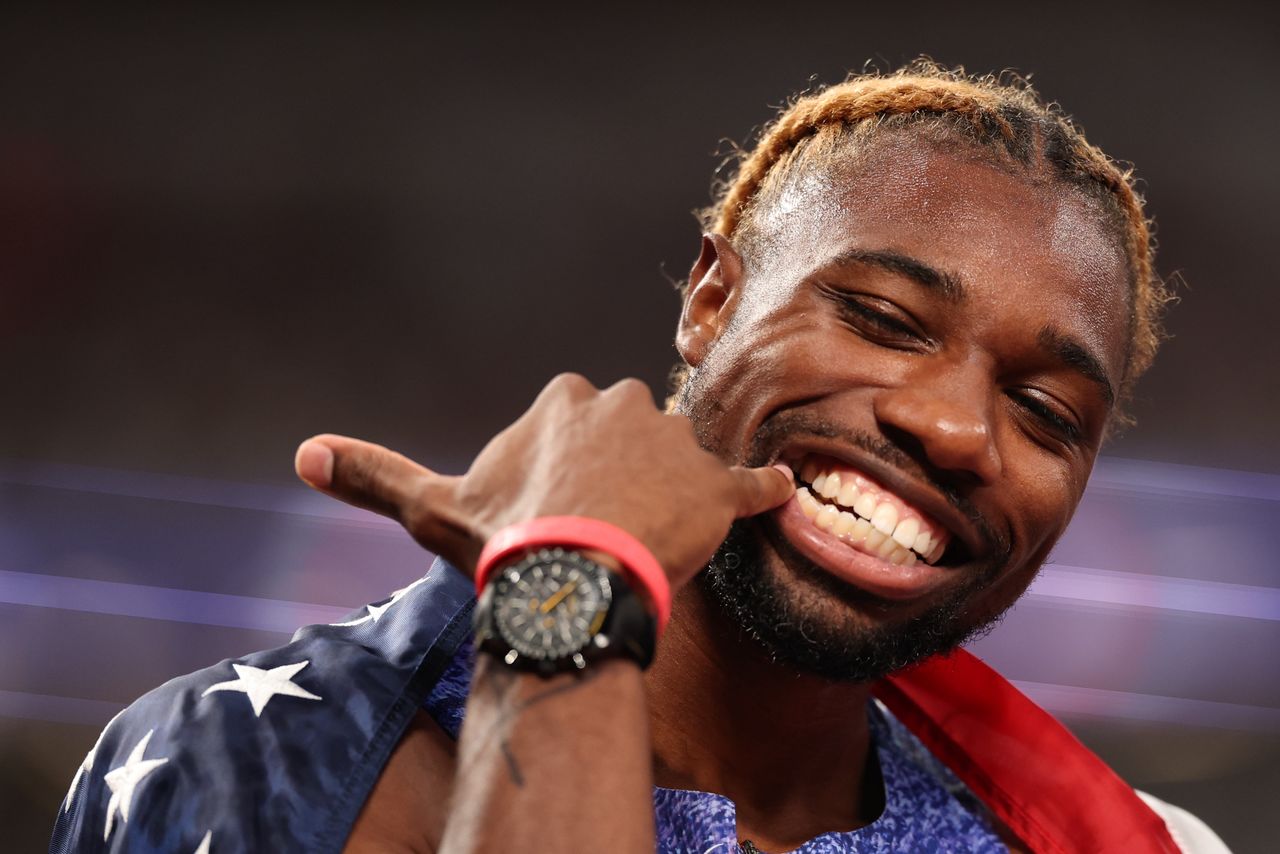 Some commenters quibbled that technically the “X” marks were on the characters’ left arms. (© Oliver Weiken/dpa via Reuters Connect)