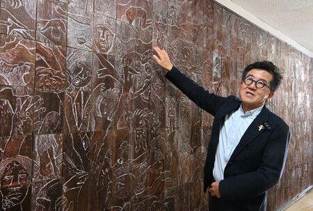 Hiroshima A-Bomb Relief Returns Home after Alumni Restoration