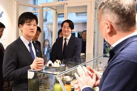Japan Farm Minister Visits Paris for Rice Exports