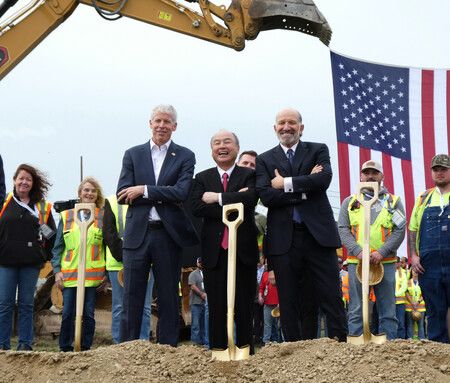 SoftBank's Son Unveils AI Data Center Project in Ohio