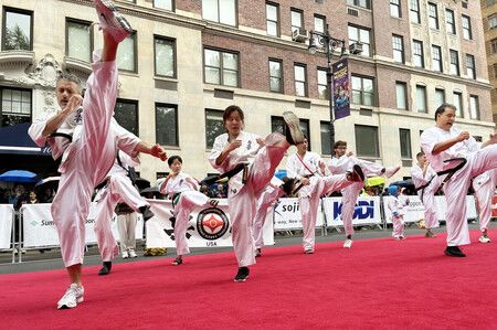 "Japan Parade" Cultural Promotion Event Held in N.Y.