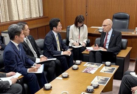 Abductees' Families Meet U.N. High Commissioner for Human Rights