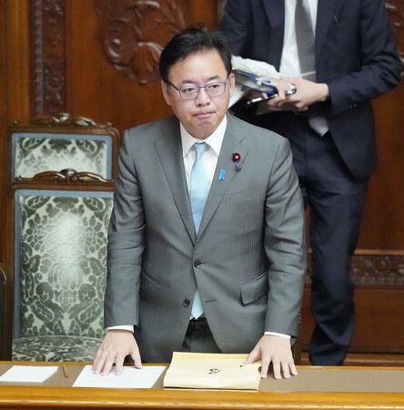 Japan Enacts Health Insurance System Reform