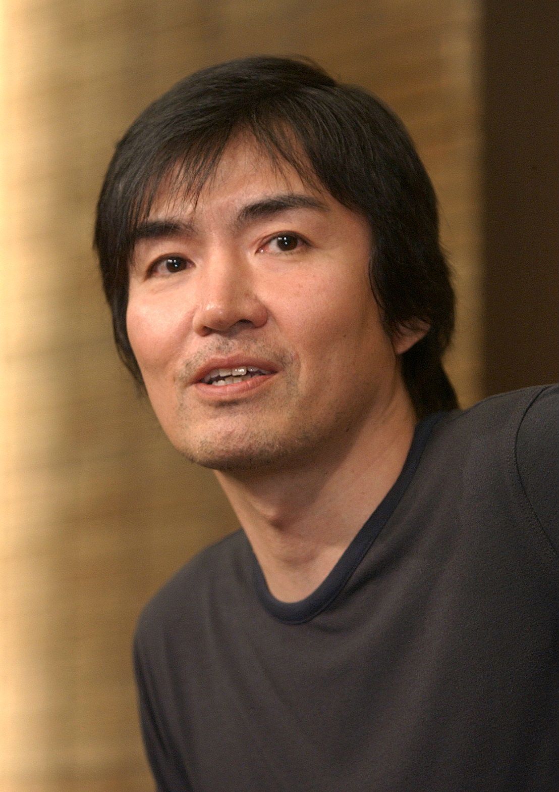 Higashino Keigo in January 2006. (© Jiji)