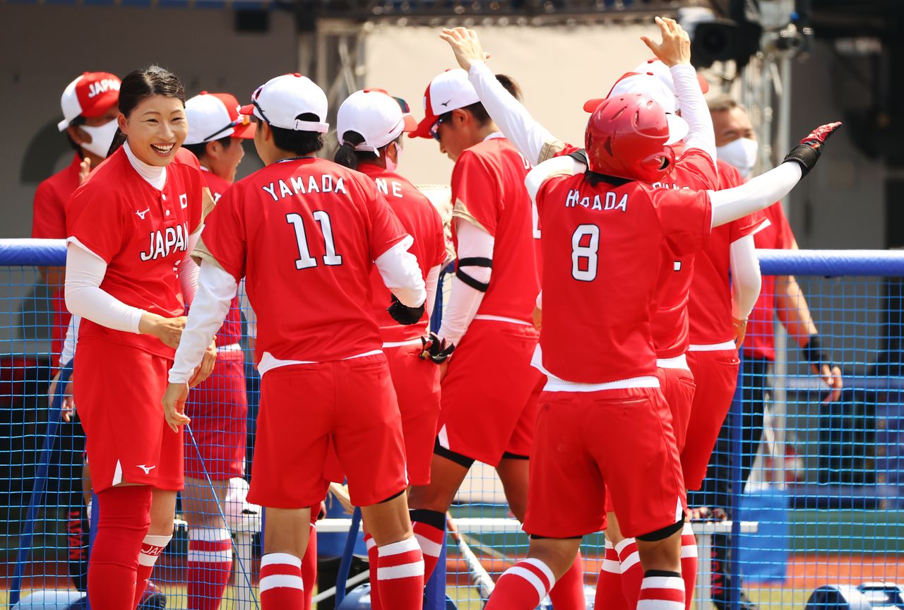 OlympicsJapan win softball opener as Games 'of hope' begin