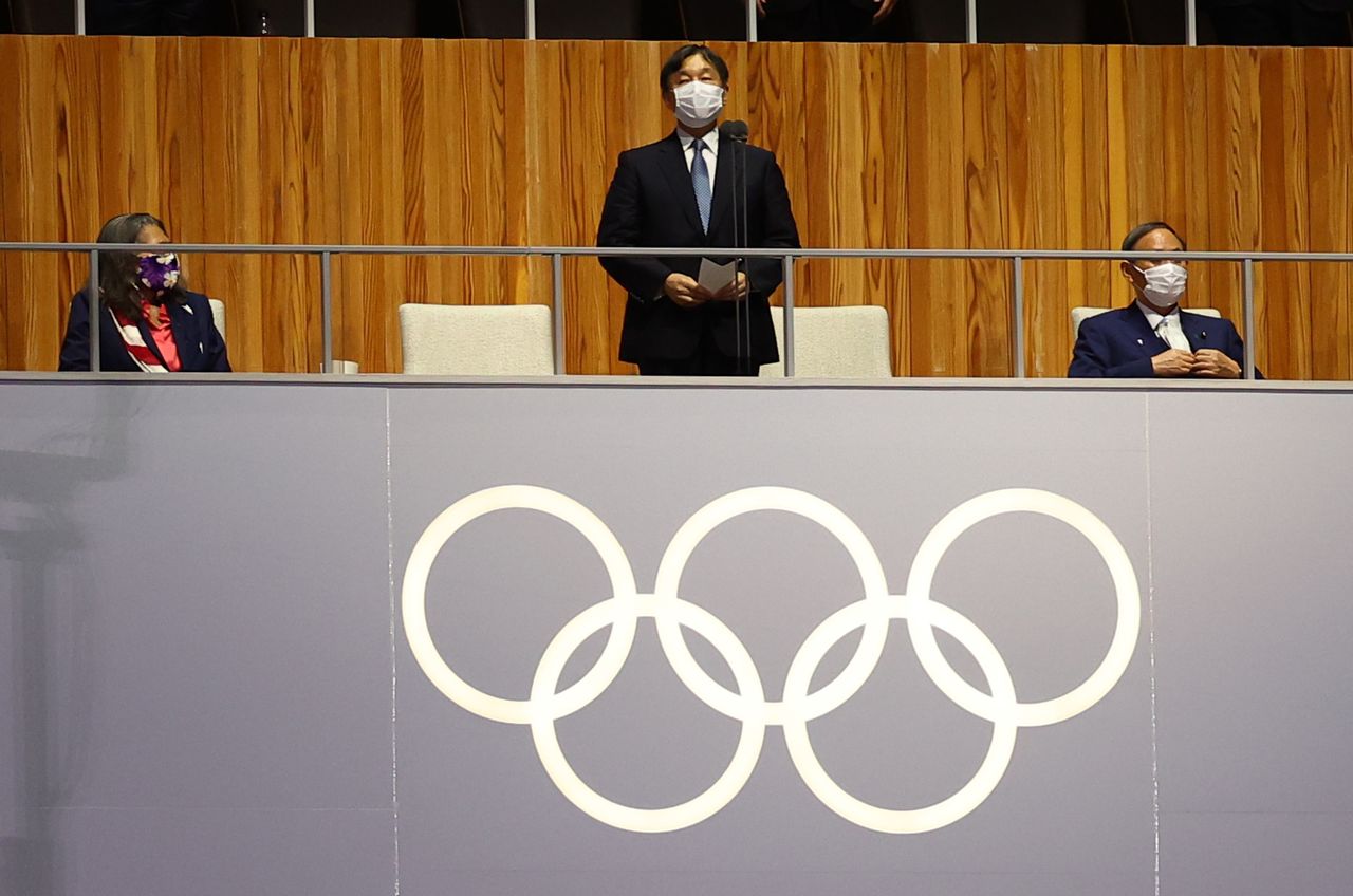 Tokyo 2020 Olympics - The Tokyo 2020 Olympics Opening Ceremony - Olympic Stadium, Tokyo, Japan - July 23, 2021. Japan's Emperor Naruhito wearing a protective face mask makes a speech during the opening ceremony REUTERS/Kai Pfaffenbach