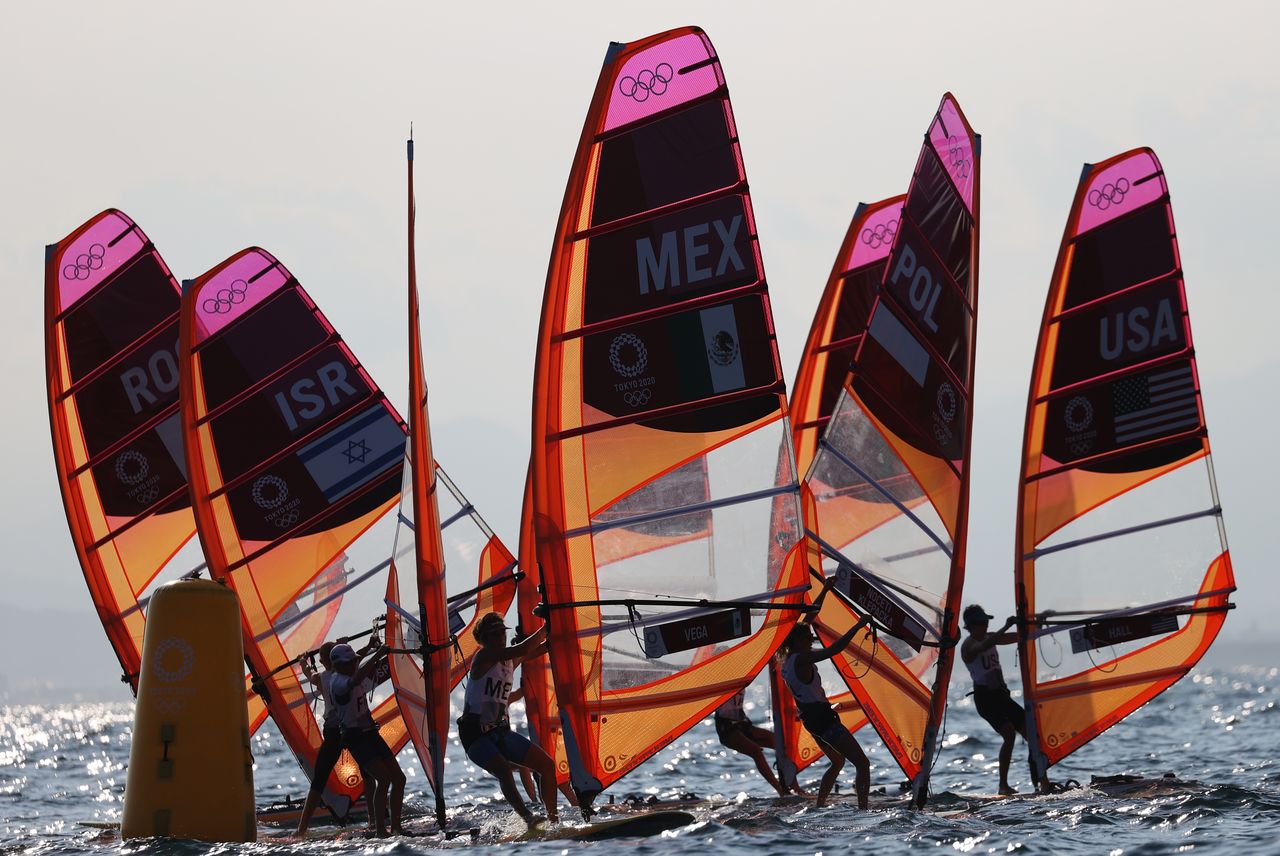 Tokyo 2020 Olympics - Sailing - Women's RS:X - Opening Series - Enoshima Yacht Harbour - Tokyo, Japan - July 25, 2021. Competitors in action. REUTERS/Ivan Alvarado