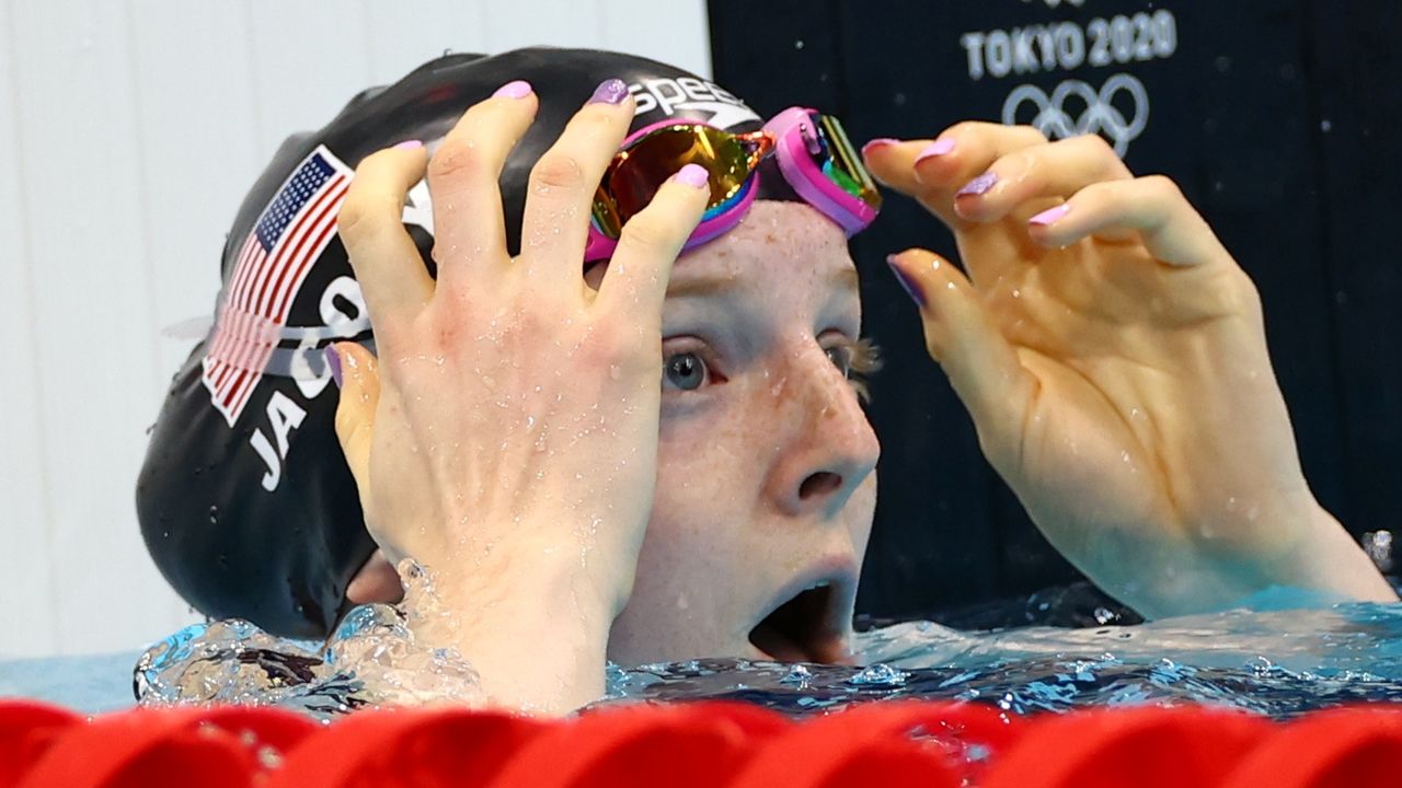 Tokyo 2020 Olympics - Swimming - Women's 100m Breaststroke - Final - Tokyo Aquatics Centre - Tokyo, Japan - July 27, 2021. Lydia Jacoby of the United States reacts after winning the gold medal REUTERS/Kai Pfaffenbach