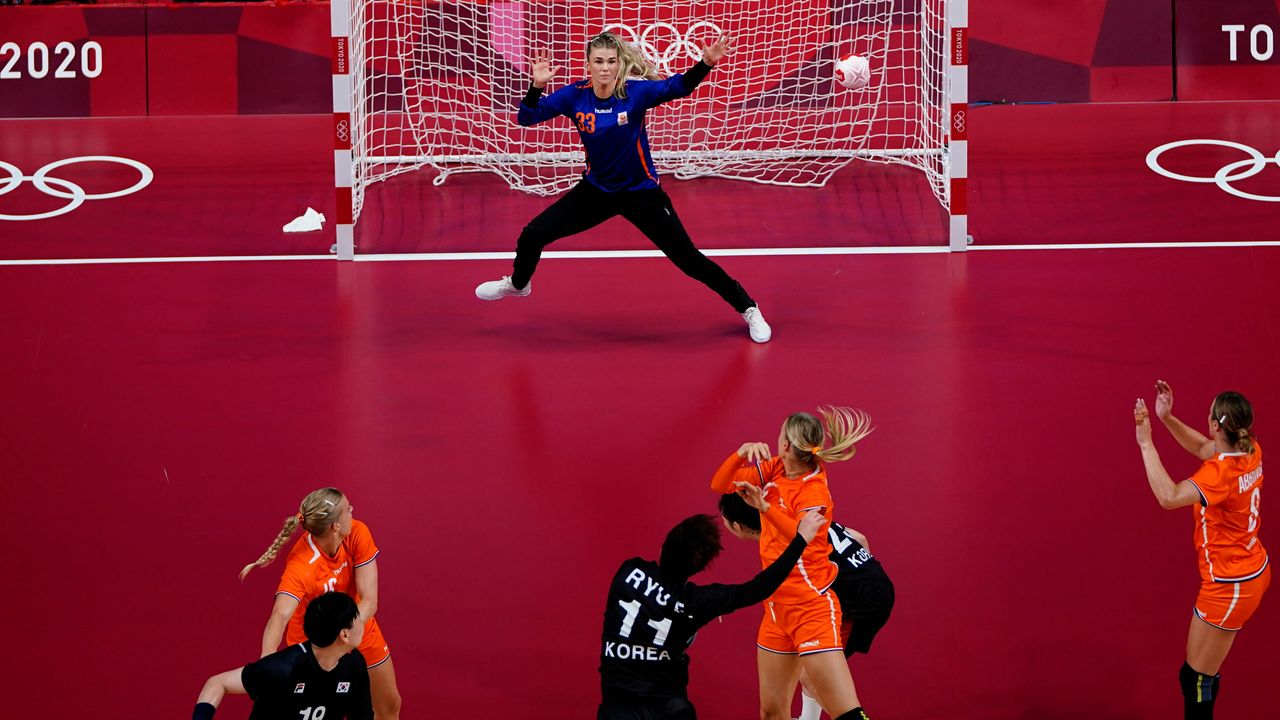 Tokyo 2020 Olympics - Handball - Women - Group A - South Korea v Netherlands - Yoyogi National Stadium - Tokyo, Japan - July 27, 2021. Tess Wester of the Netherlands in action REUTERS/Susana Vera