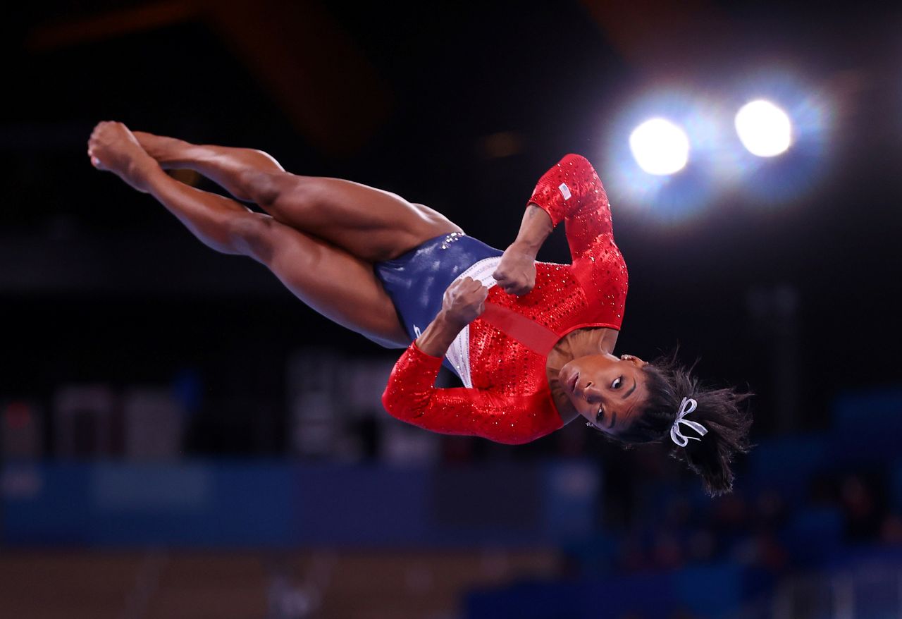Tokyo 2020 Olympics - Gymnastics - Artistic - Women's Team - Final - Ariake Gymnastics Centre, Tokyo, Japan - July 27, 2021. Simone Biles of the United States in action on the vault. REUTERS/Lindsey Wasson