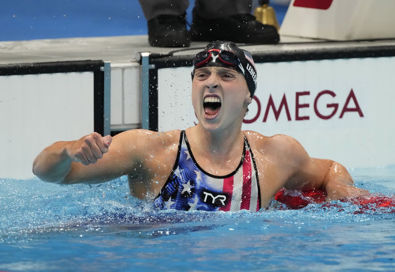 Olympics Swimming American Ledecky Wins Womens 1500m Freestyle Gold