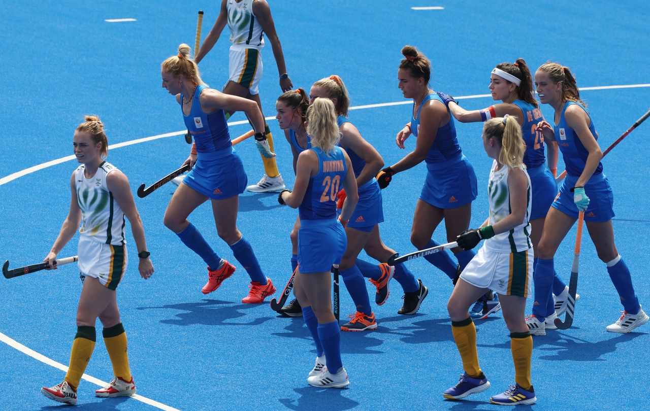 Tokyo 2020 Olympics - Hockey - Women's Pool A - Netherlands v South Africa - Oi Hockey Stadium, Tokyo, Japan - July 28, 2021. Frédérique Matla of the Netherlands celebrates her goal with teammates. REUTERS/Alkis Konstantinidis